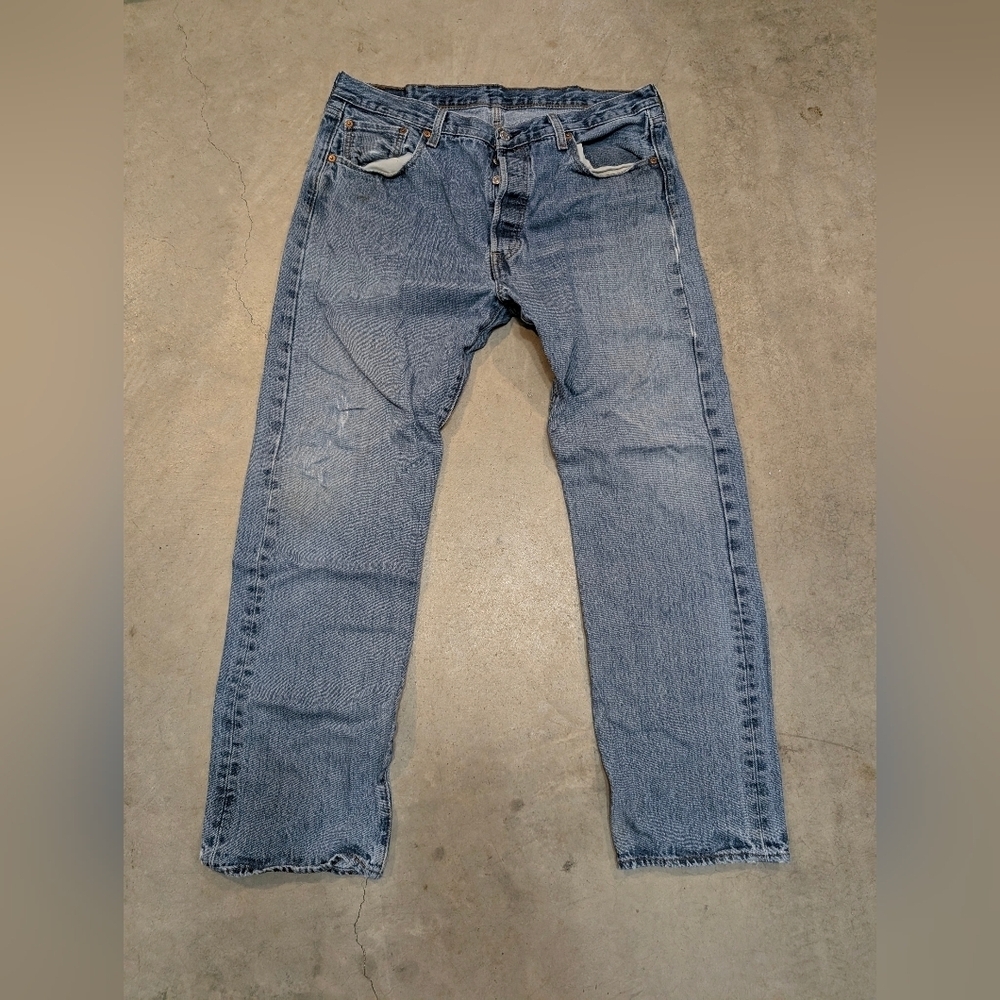 Levi's 501 Men's 38x32 (36x31) Men's Straight Blue Jeans